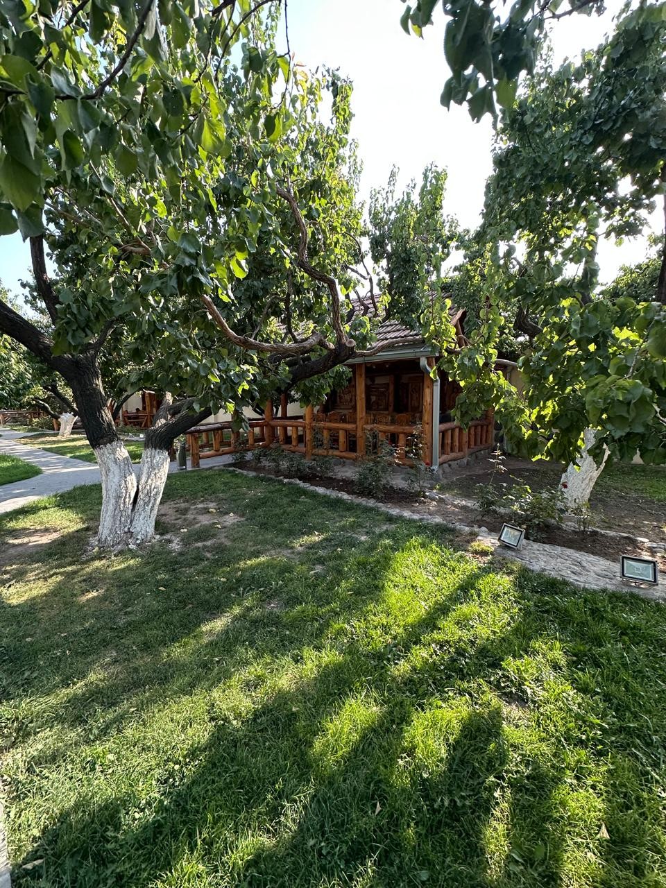 Շտապ  վարձով է տրվում 2 սենյականոց բնակարան Փոքր Կենտրոնում